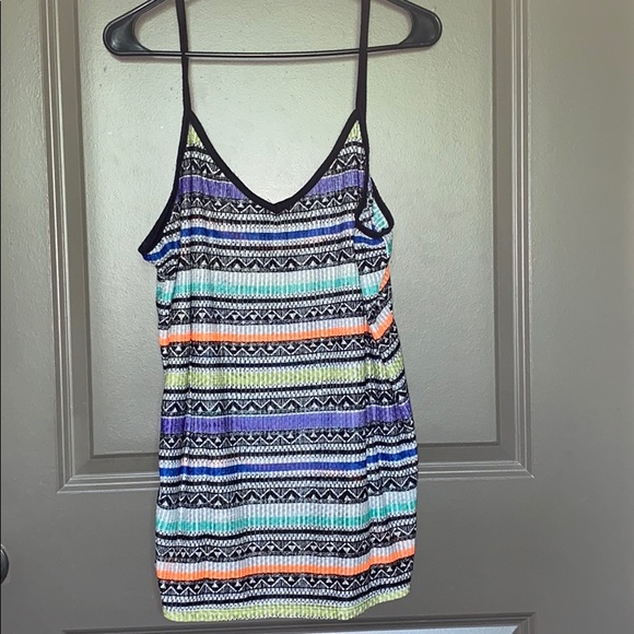 Spaghetti strap pattern top - Picture 1 of 2